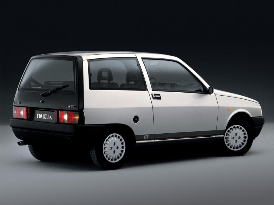  Lancia Y10 GT i.e 1989 года  (фото 3 из 18)